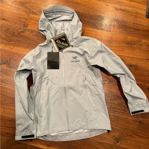 NWT men’s small Arcteryx Beta LS jacket
